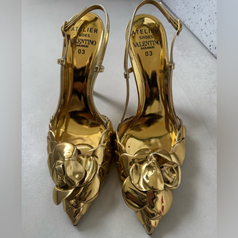 BRAND NEW. - AUTHENTIC VALENTINO HEELS / LIMITED EDITION ATELIER COLLECTION